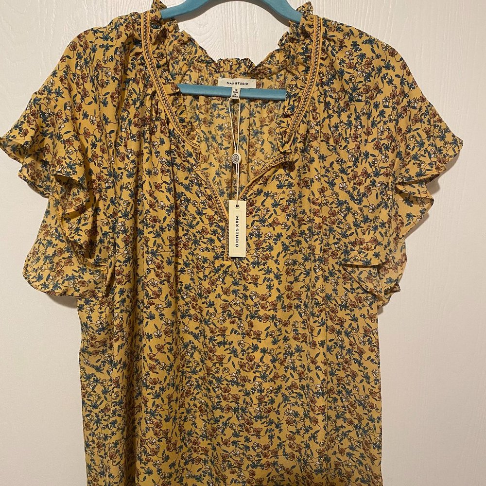 Max Studio Yellow Short Sleeve Floral Top